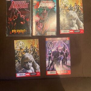 Lot of 5 Hugh Grade Avengers Original Marvel Comic Books